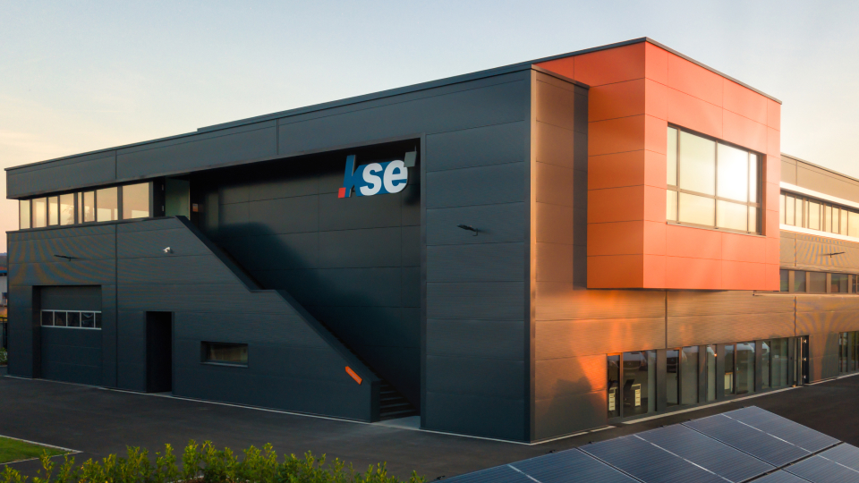 LOXONE im Gewerbe: The Cube