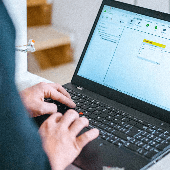 Partner LOXONE při práci v LOXONE Config