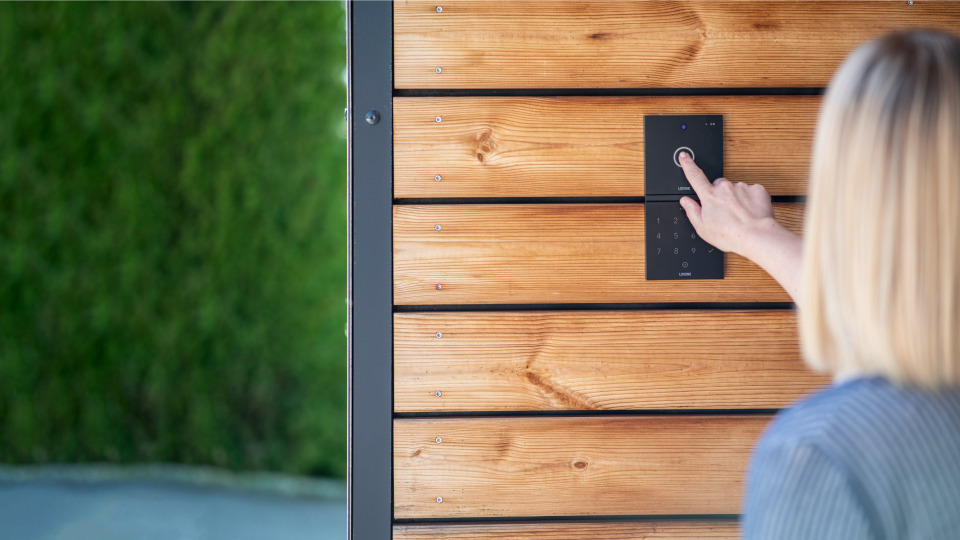 LOXONE vous offre la solution la plus pratique pour le contrôle d’accès